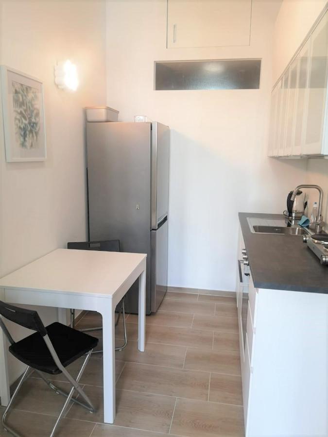 Ruhige Art-Garconniere Mit Balkon Apartment Виена Екстериор снимка